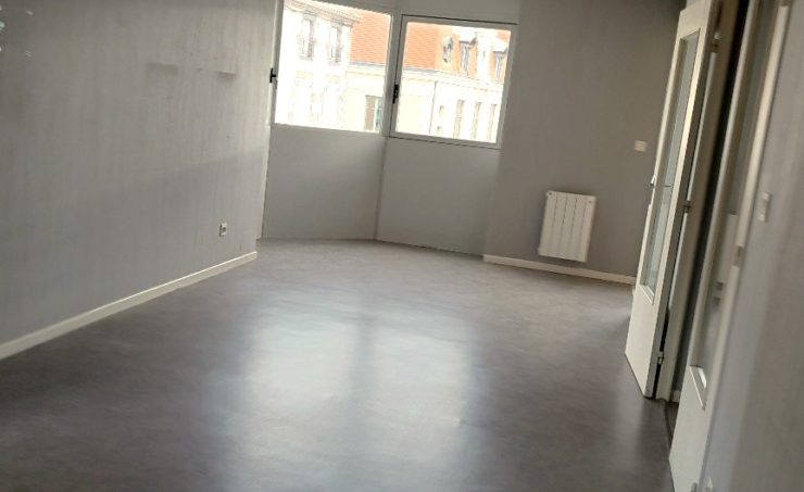 Appartement T2 48m² - SAINT AMANT TALLENDE - Image 4